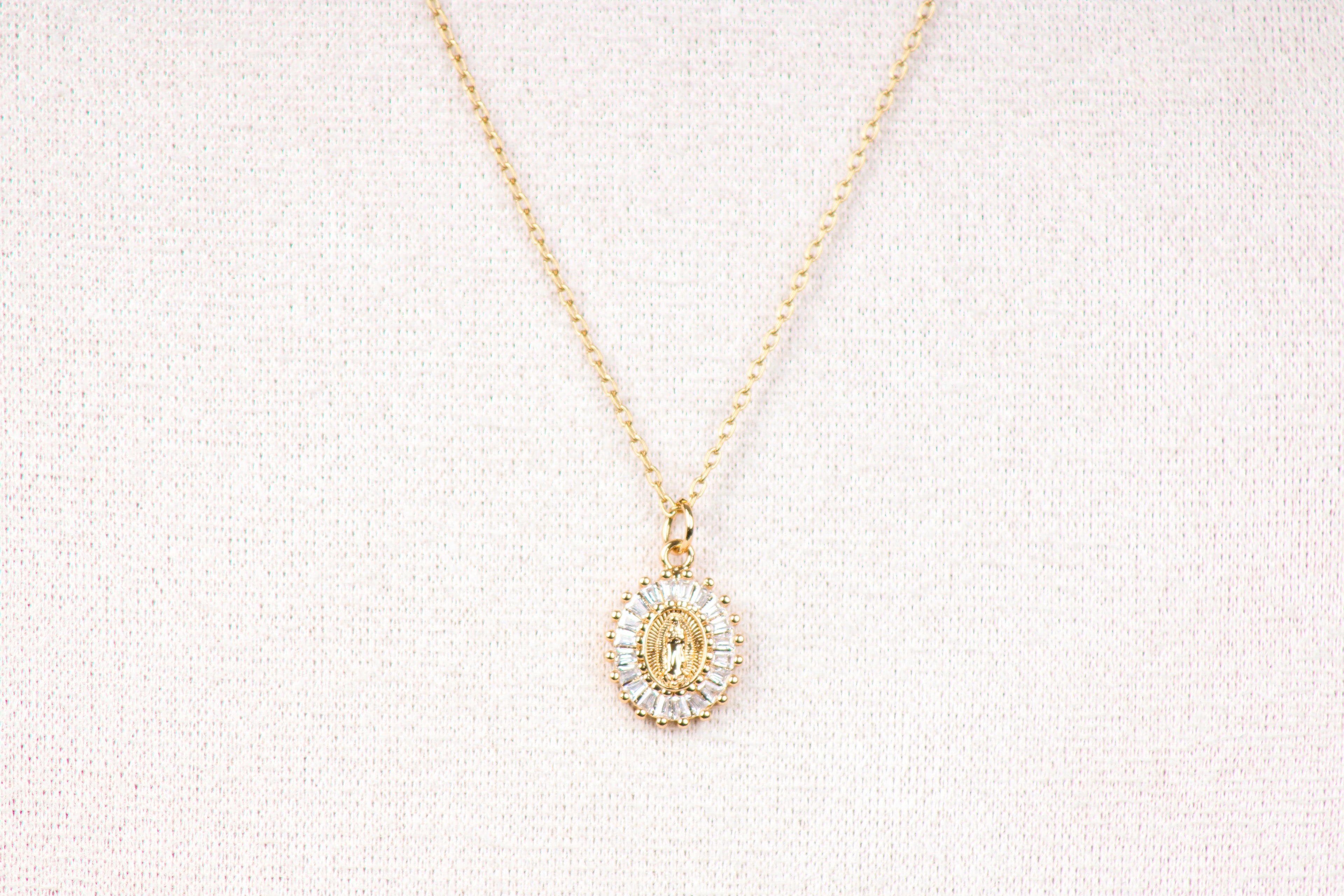 Jungfrau Maria Kette - Gold